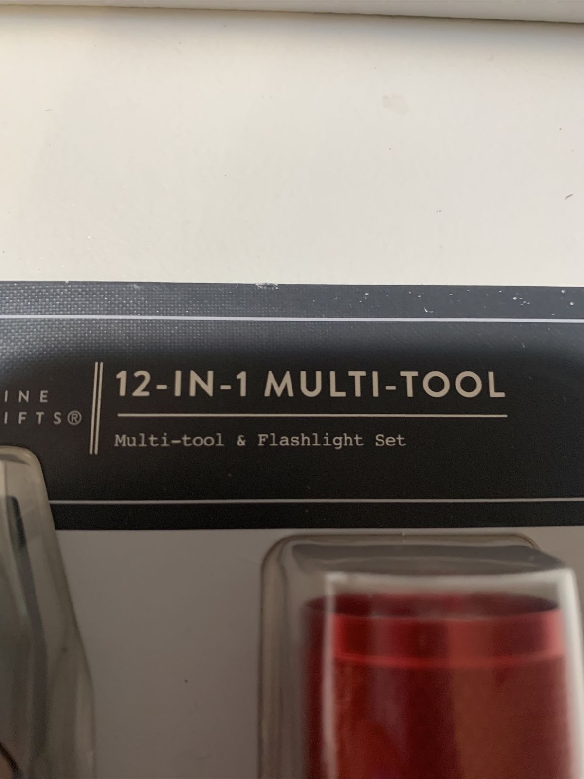Dashing 12-in-1 Multi Tool & Red Flashlight Set Pliers Knife Screwdriver NEW
