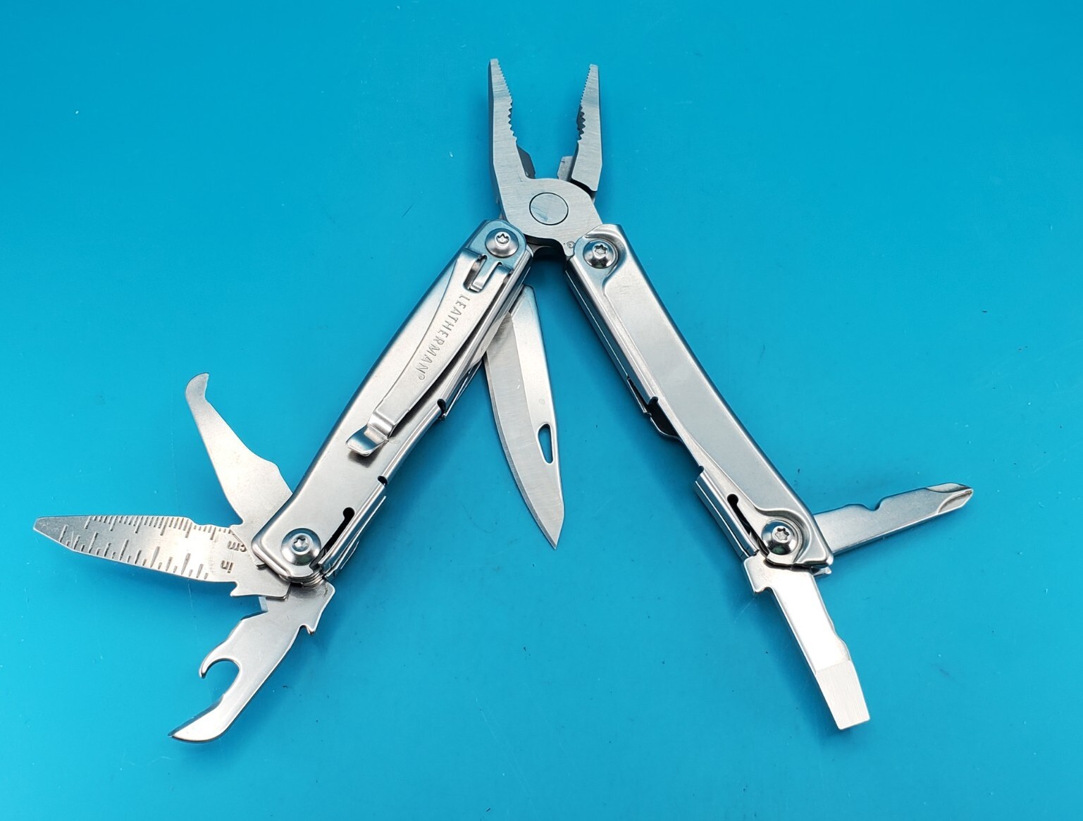 Leatherman Rev 3.8″ Multi-Tool, Stainless!