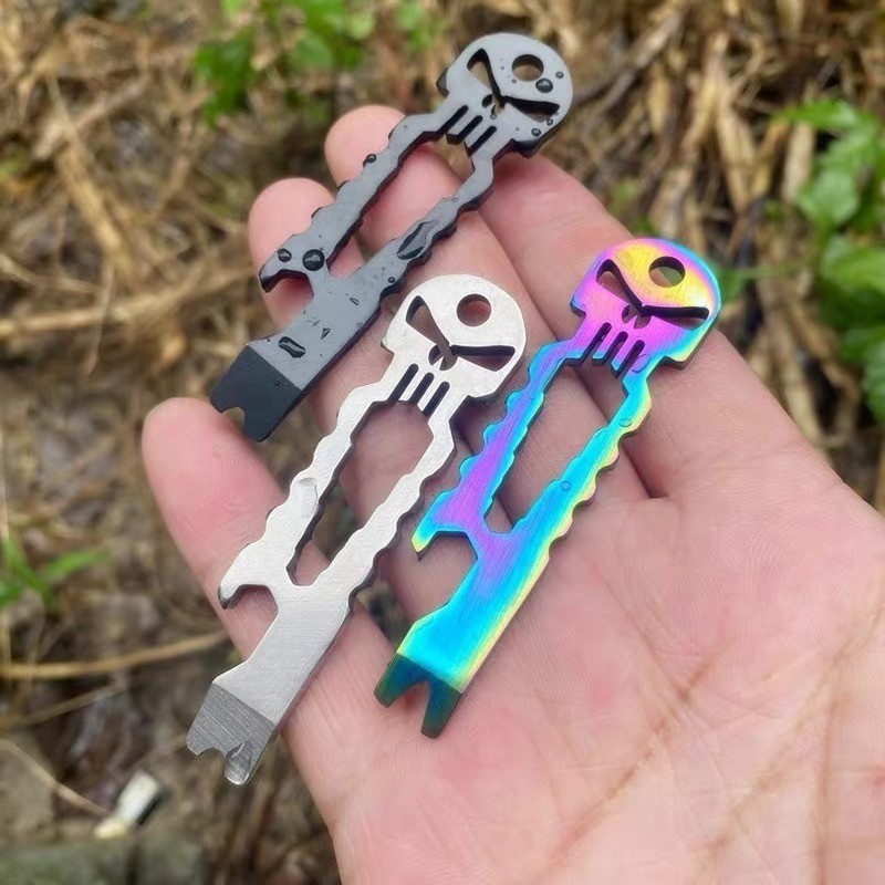 TC4 Titanium Skull Outdoor EDC Crowbar Keychain Tactical Pry Bar Opener Crowbar