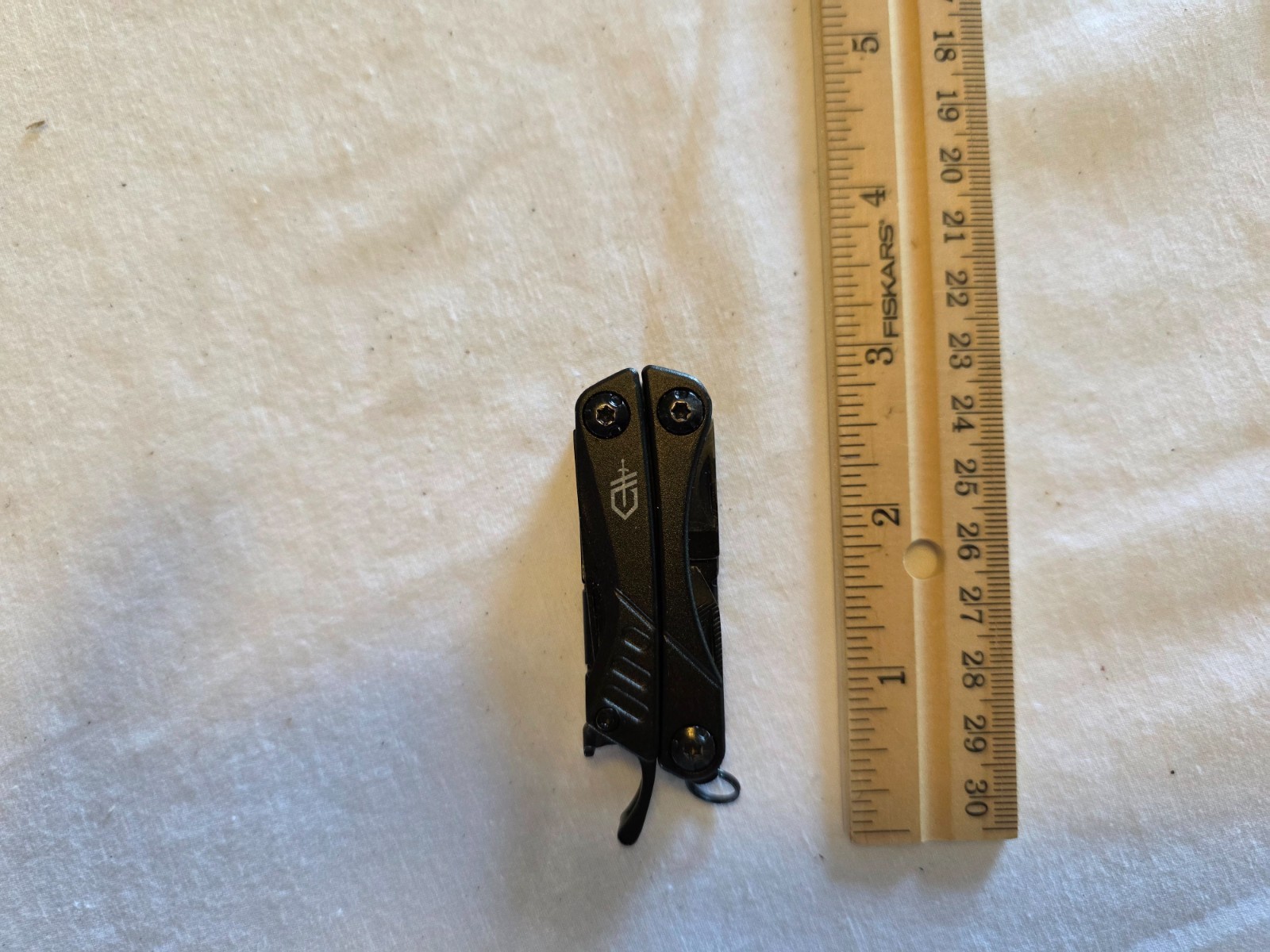 MT2601-019 – 4x Gerber Mini Multi-Tools + Case Free Shipping Used