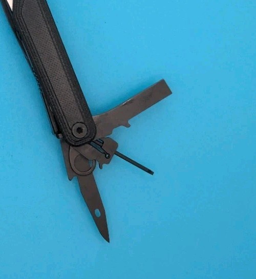 Leatherman Wave Alpha Multi-Tool! FAST SHIPPING! OBSIDIAN! MAGNACUT BLADE!