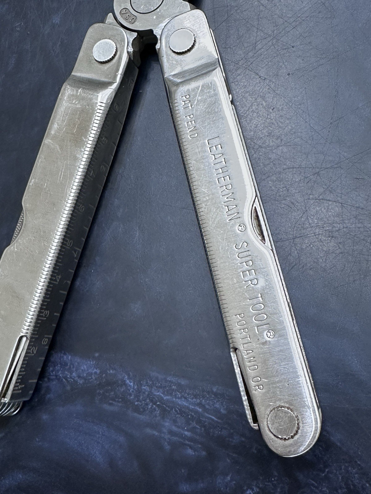 Leatherman Super Tool Multi-Tool Pliers With Leather Sheath