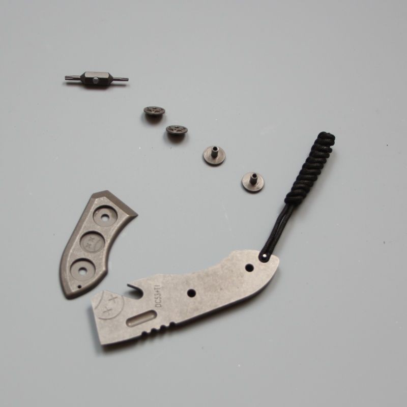 Titanium Alloy DC53 EDC Multi Function Crowbar Emergency Tool with Pocket Back