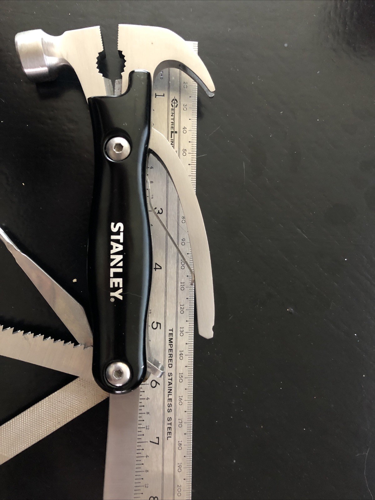 Stanley 11-in-1 Hammer Multi-Tool Hammer Screwdriver Pliers Saw File TB