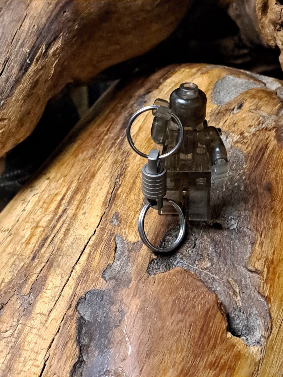 Pro Mini Series Titanium Swivel With 15mm Titanium Keyrings