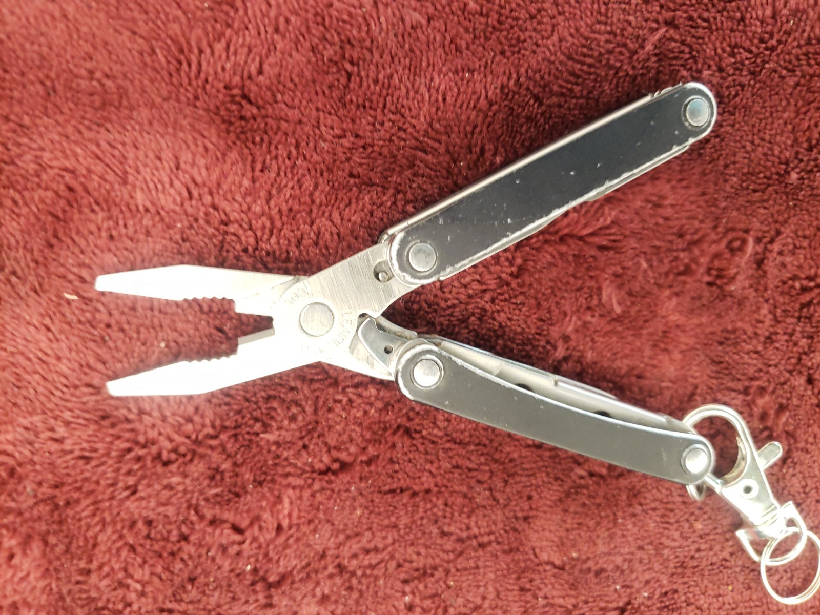 Leatherman Squirt PS4 Multi-Tool Black, broken file