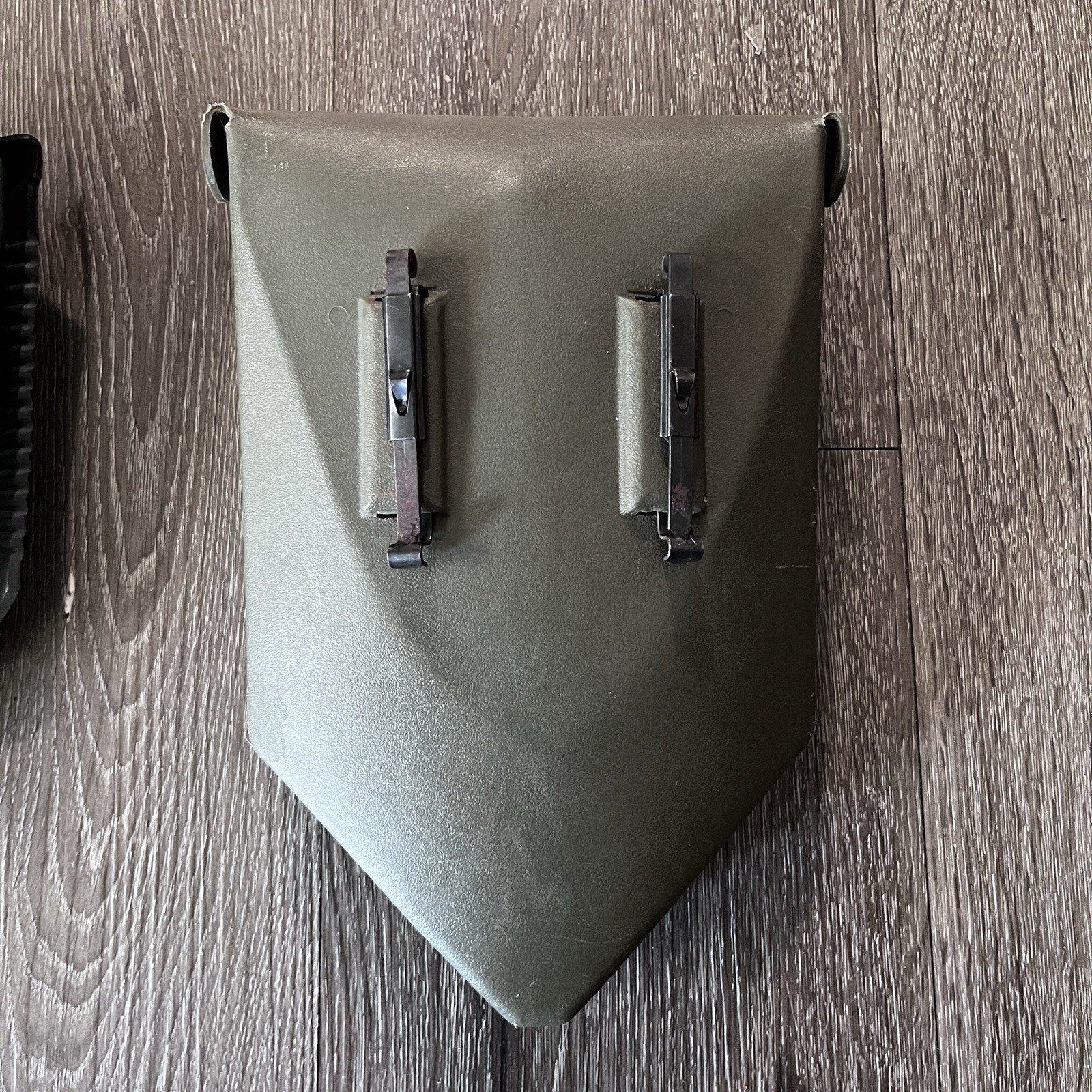 1992 US Military Tool Shovel Tri Fold D Handle W/Vinyl Alice Carrier Cover
