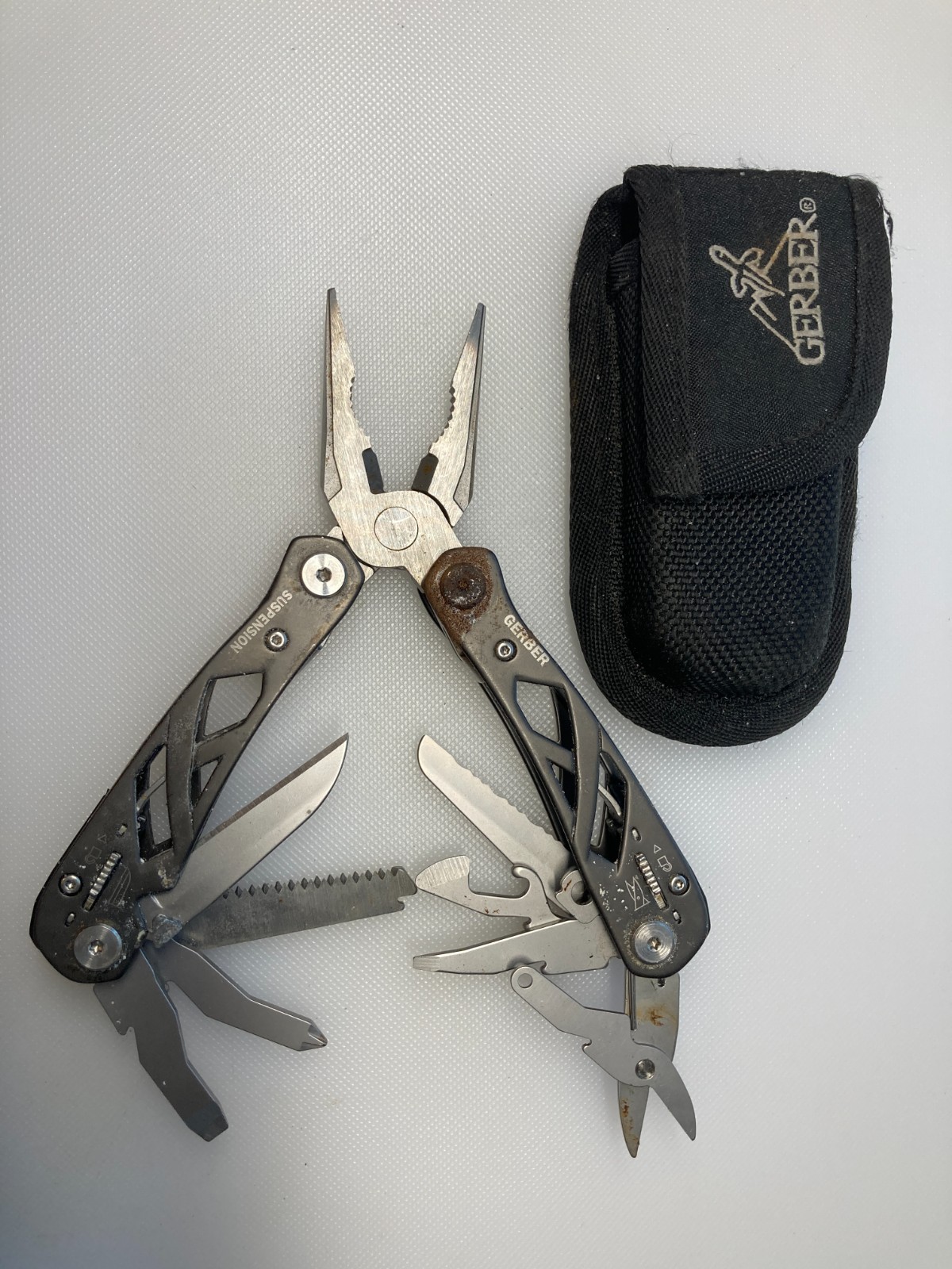 Gerber Suspension Stainless Steel Multi-Tool w/Sheath (B)