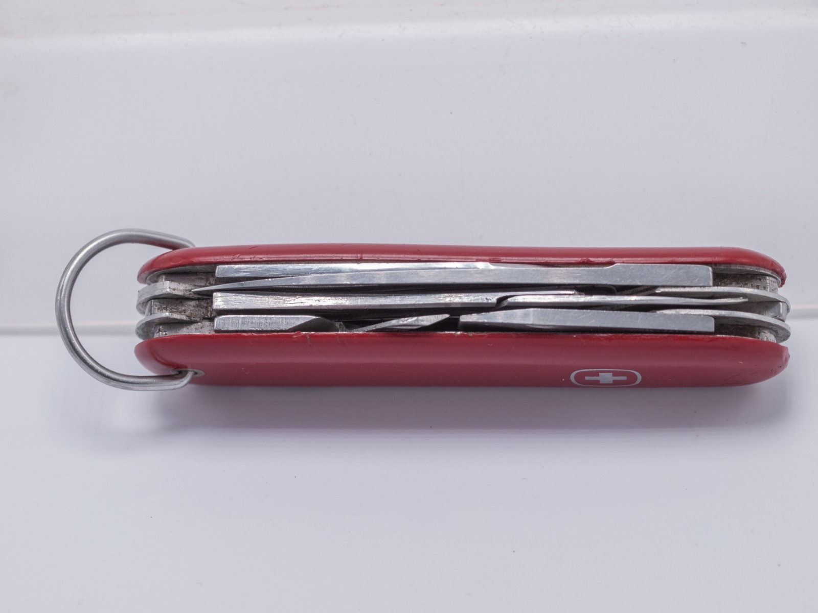 1970s – Wenger Swiss Army Classic 16 85mm Swiss Army Knife w/ Bail – *Read*