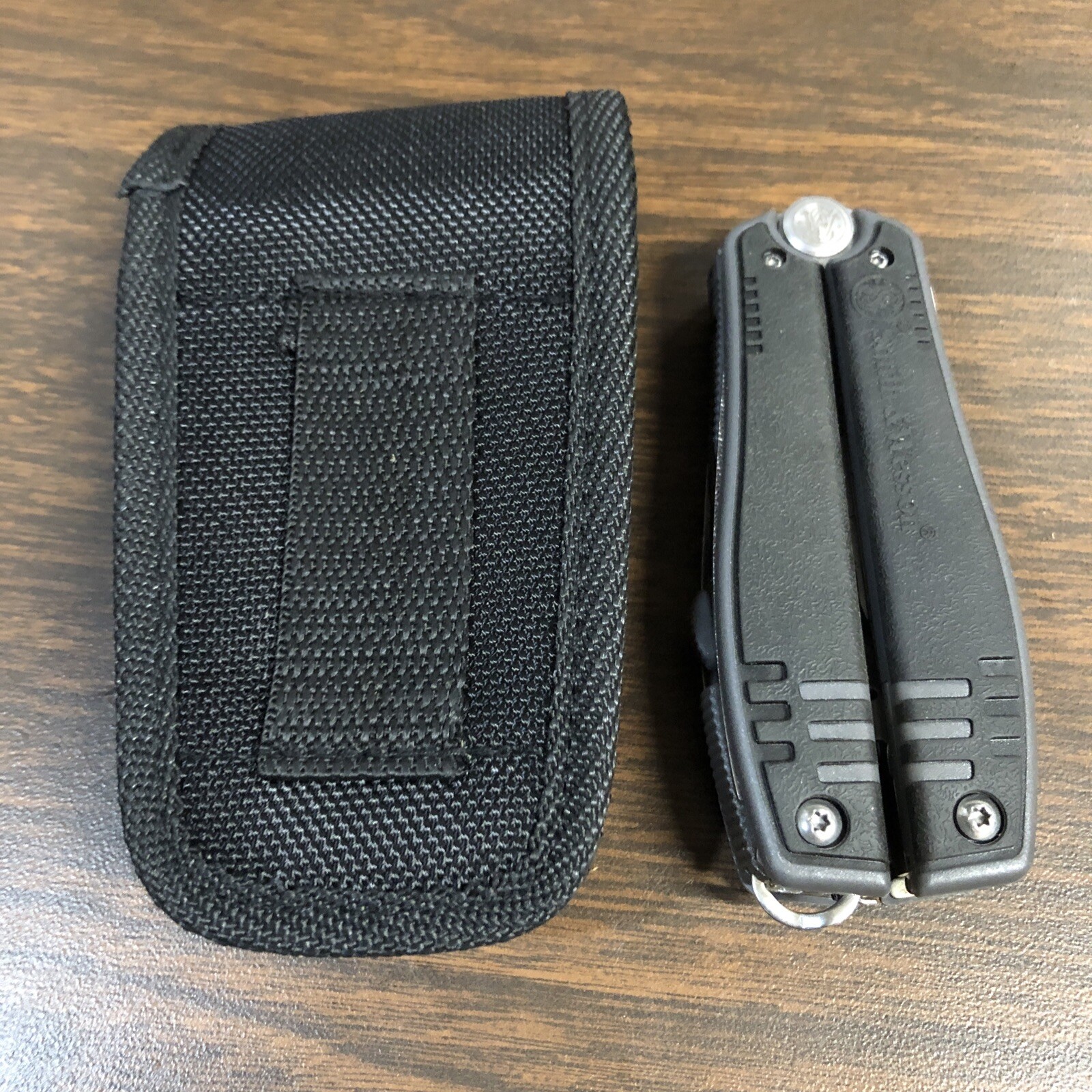 Smith & Wesson Multi-Tool SWMT2CP