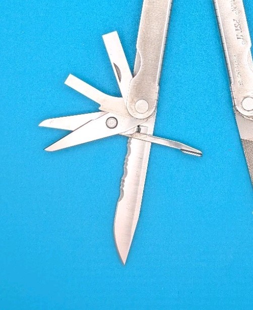 Leatherman PST 2 Multi Tool! 07/03 date stamp! Fast Shipping! With Sheath!