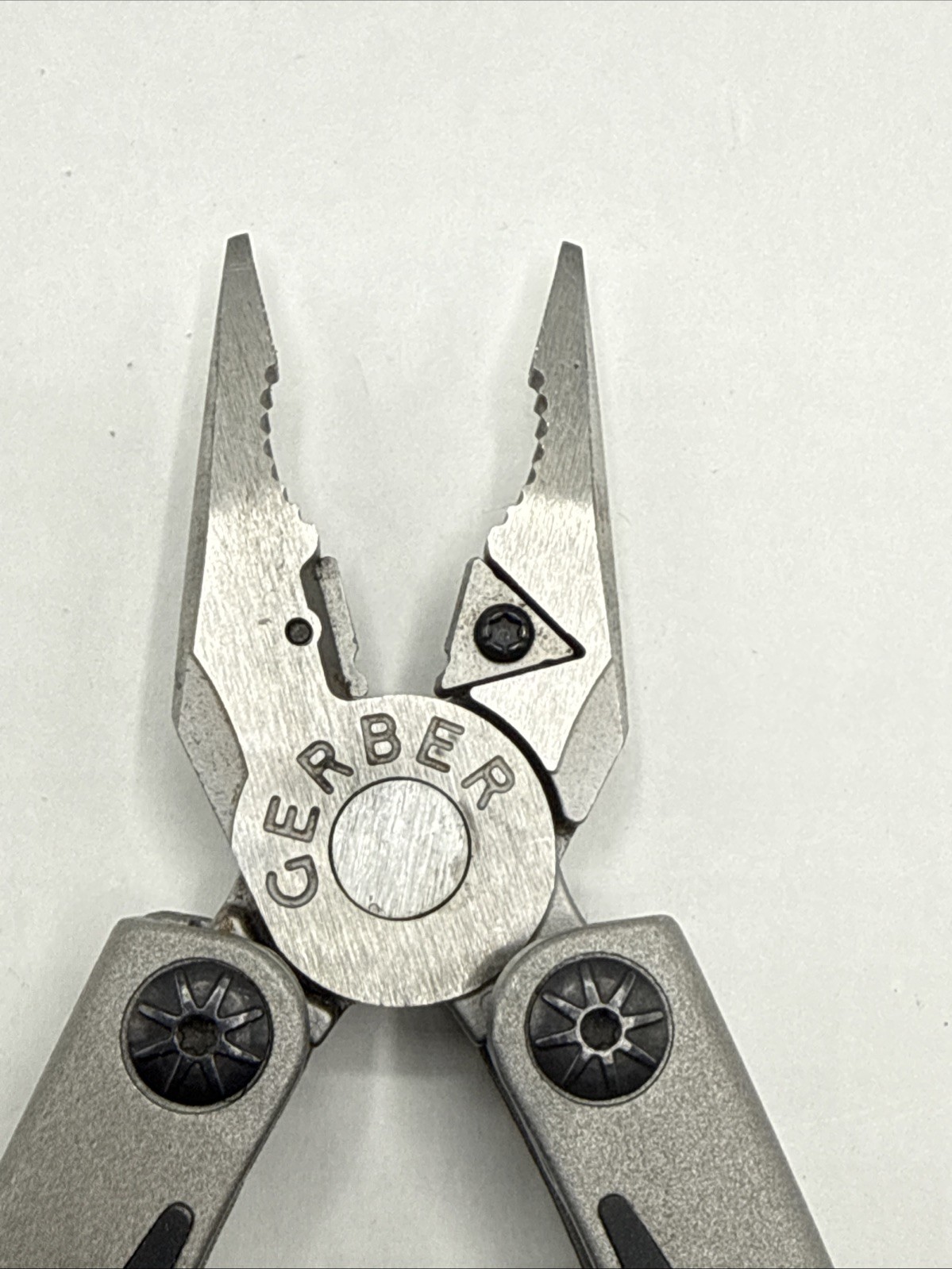 Gerber Multi-Plier 700 Legend with Sheath- Silver
