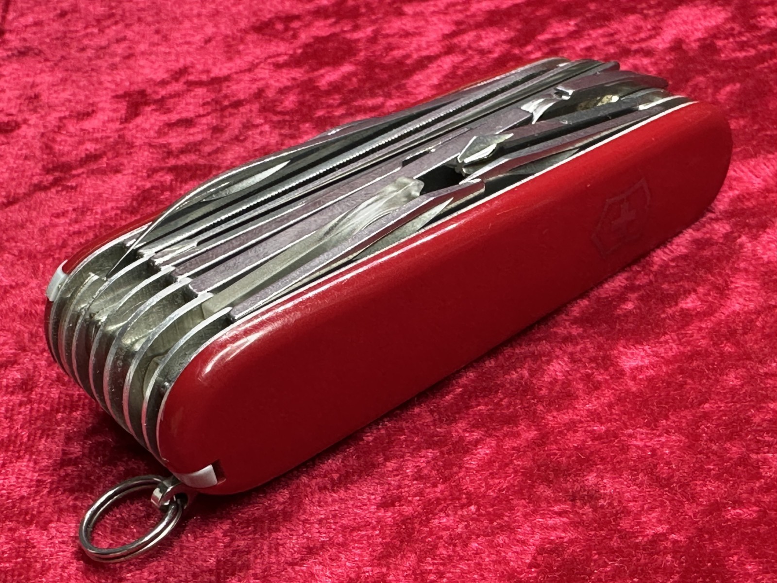 Victorinox SwissChamp Red Swiss Army Knife 91mm 33 Function 22 Tool 8 Layer(683)
