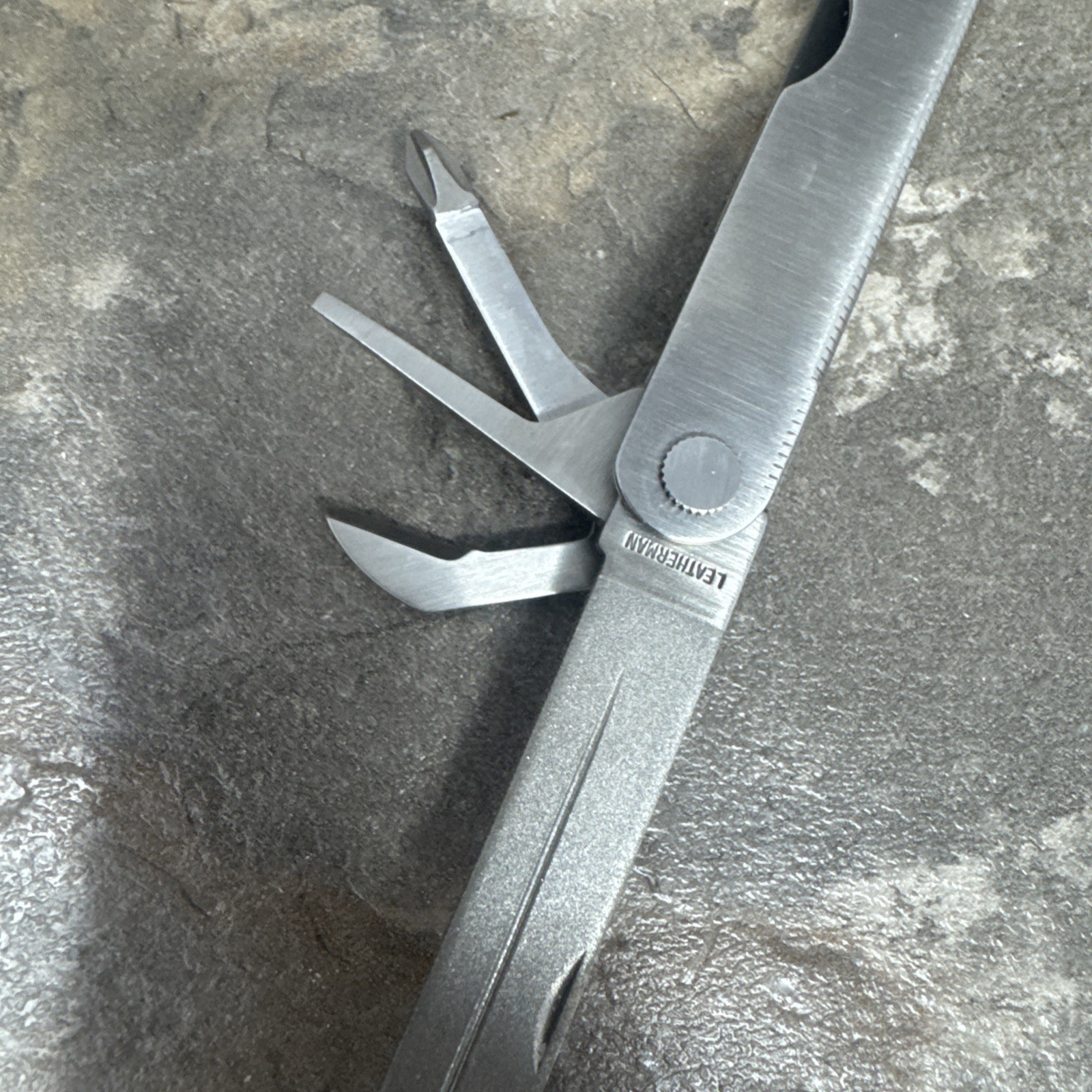Vintage 1998 Leatherman PST II Multi Tool Scissors Diamond File Serrated Sheath