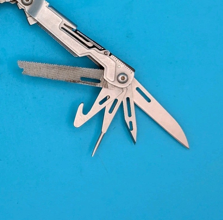 SOG PowerPint Tool Compact Lightweight Silver Multi-Tool!