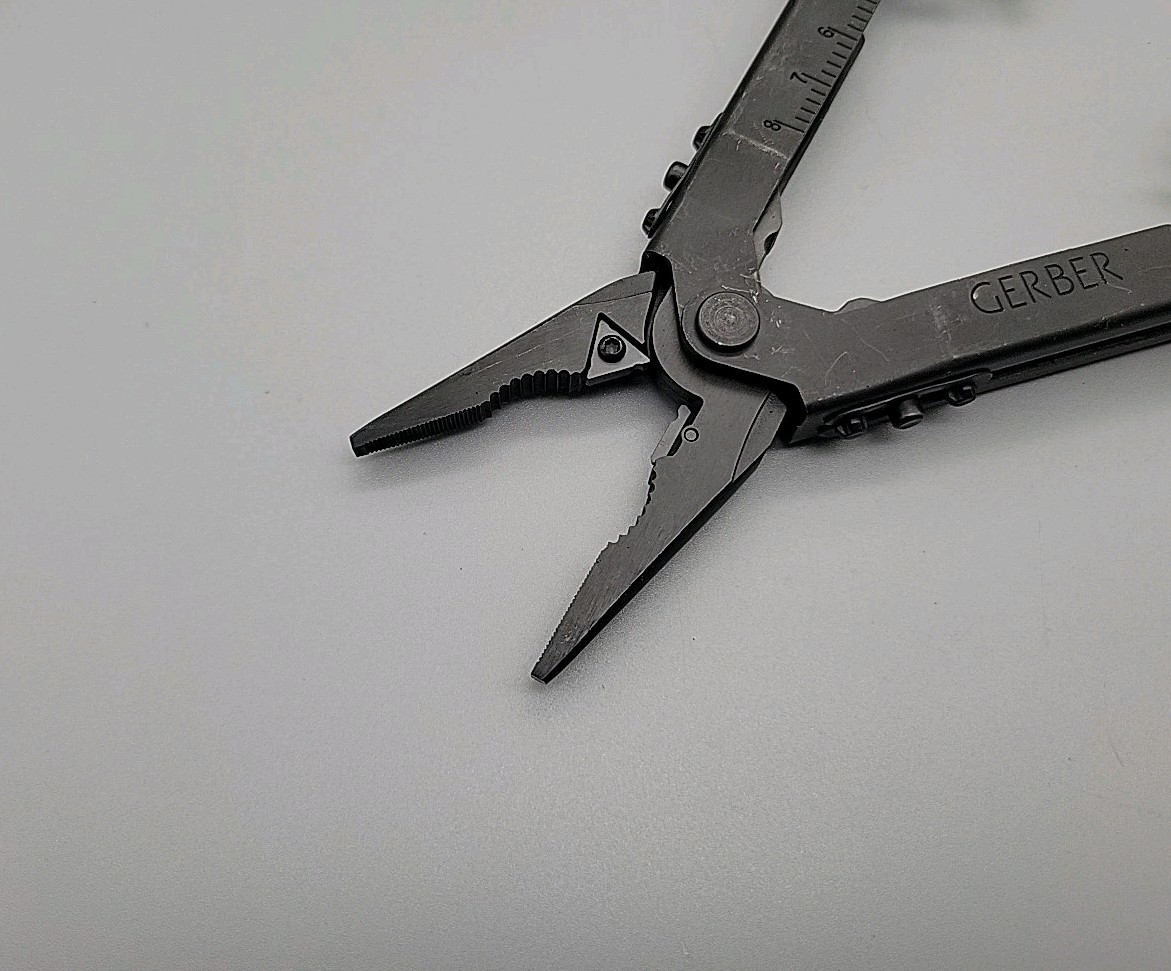 Gerber Multiplier MP600 Multi-Tool – Black – Needle Nose Carbide Cutter Pliers