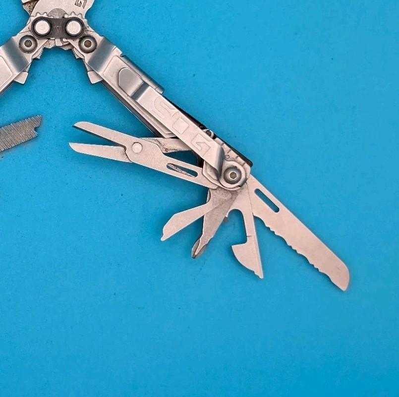 SOG PowerPint Tool Compact Lightweight Silver Multi-Tool!