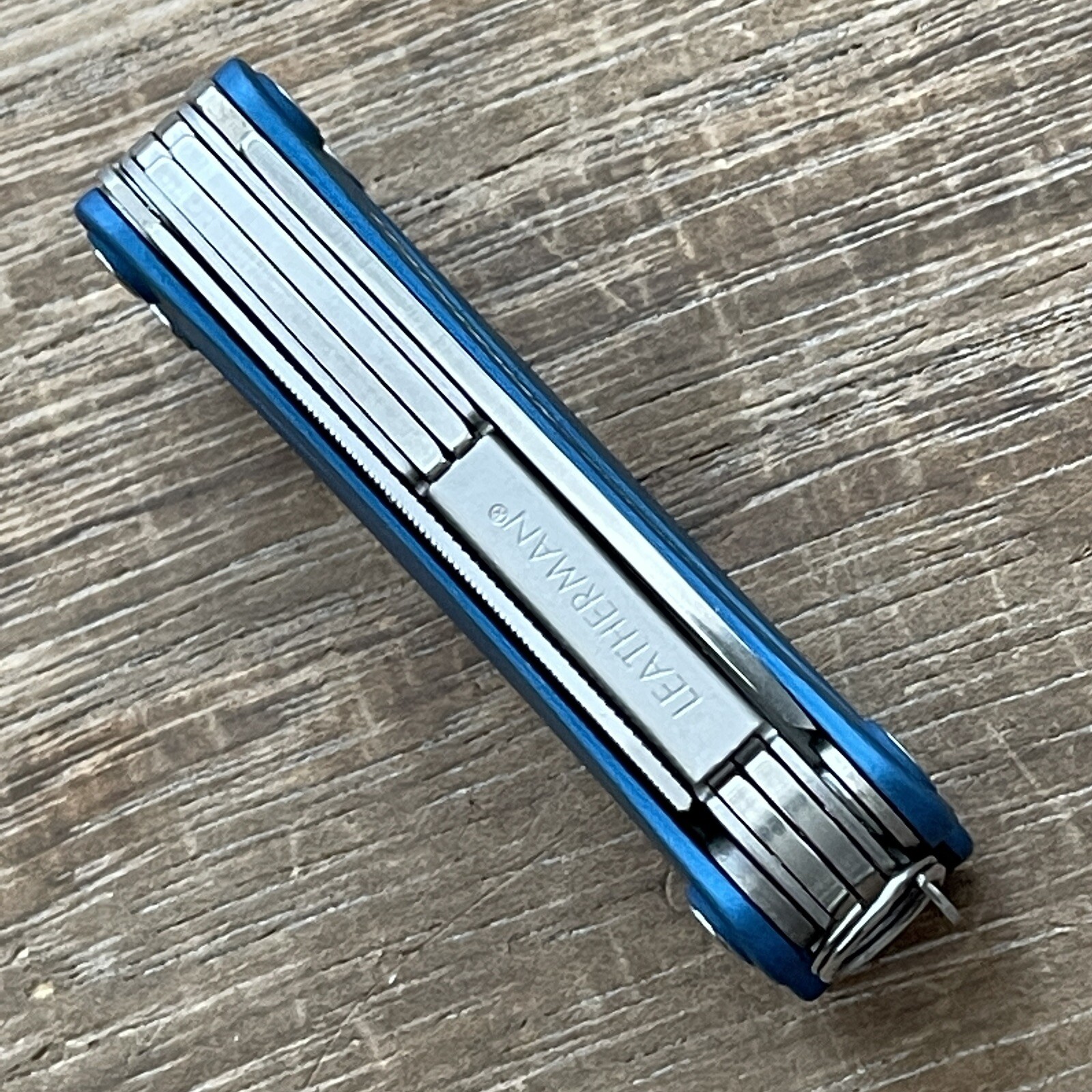 Bundle of 3: Leatherman Squirt ES4 Blue, Squirt ES4 Red, Squirt ES4 Black