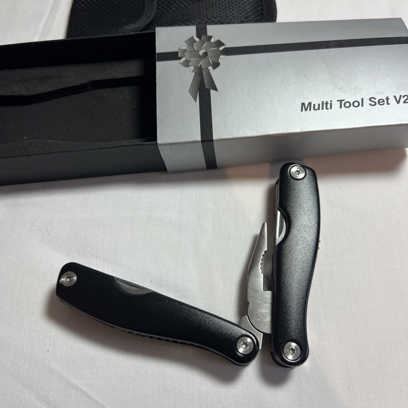14-In-1 Multitool with Safety Locking, Professional Stainless Steel Multitool