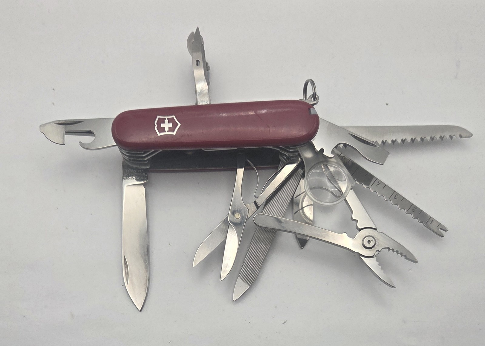 Victorinox SwissChamp Swiss Army Knife Red Multi-Tool Excellent Condition L-1