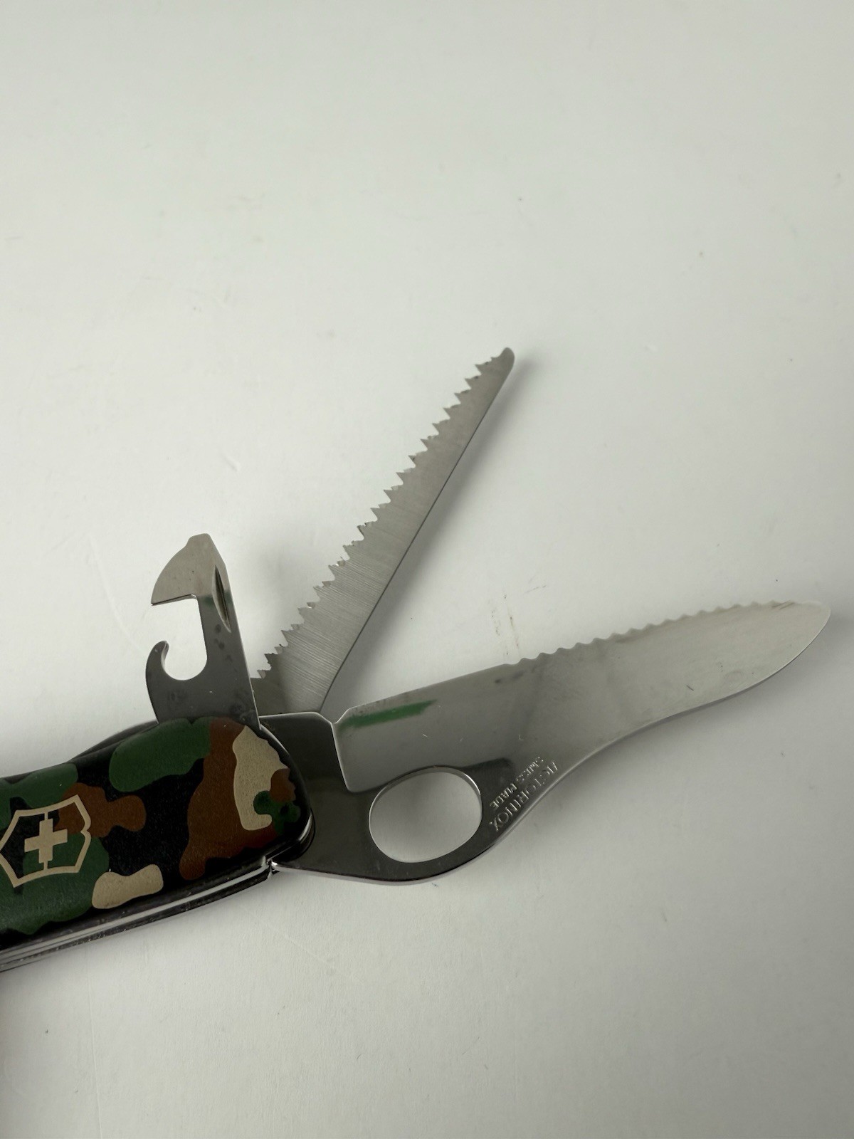 Victorinox Swiss Army Knife One Hand Trekker Camouflage 111mm