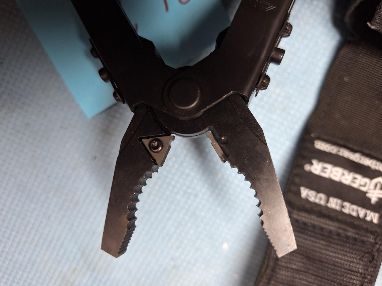 1 BLACK Gerber BLUNT NOSE PLYERS Multi Tool Fishing Camping LOT R62