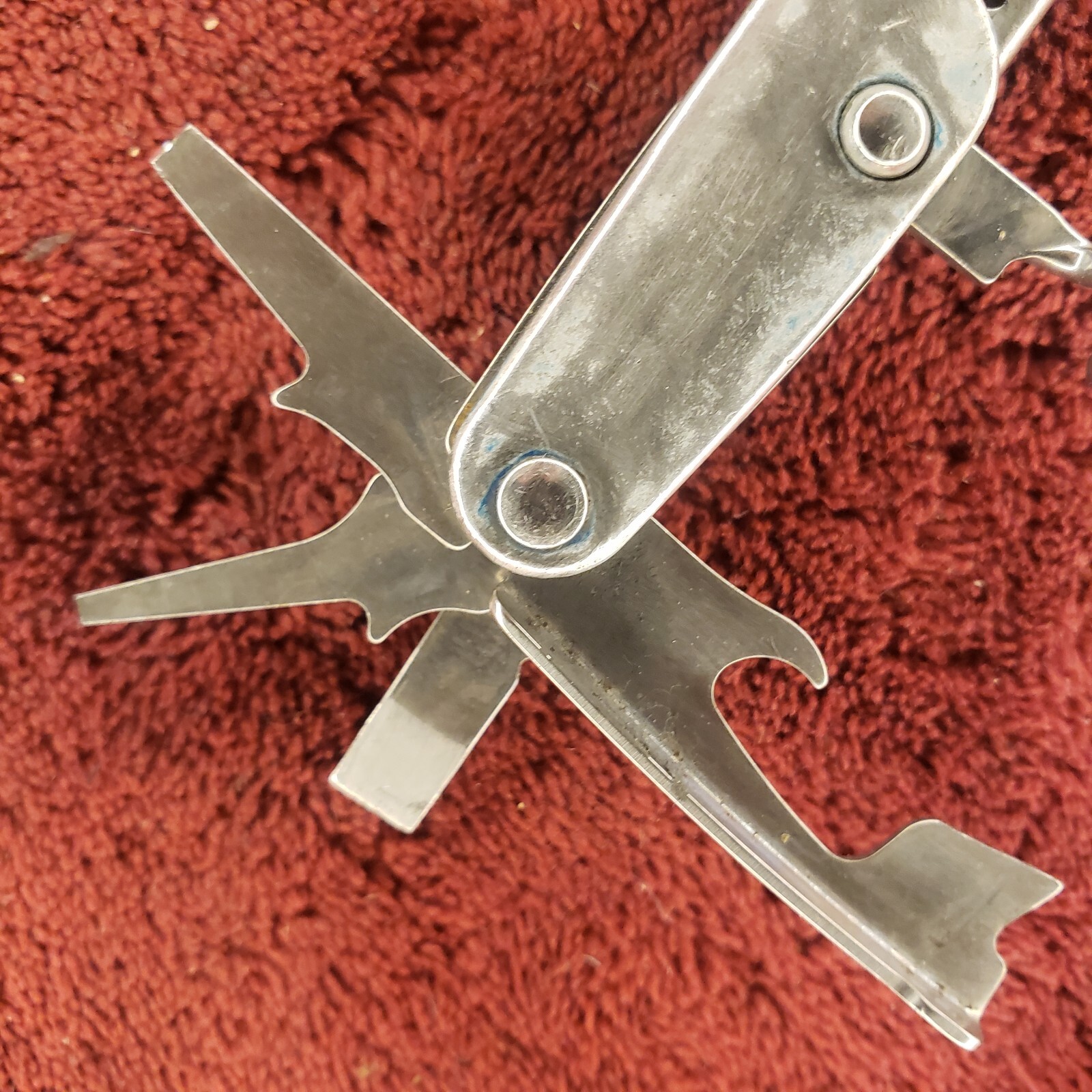 Leatherman Juice CS4 Multi-Tool Stainless Pliers Multi Tool read