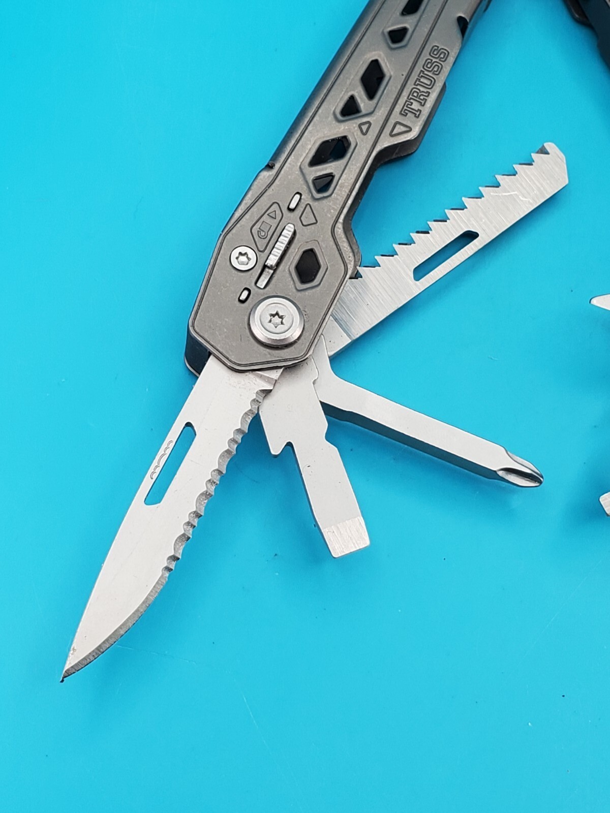 Gerber Truss Multi-Tool! FAST SHIPPING! WITH SHEATH!