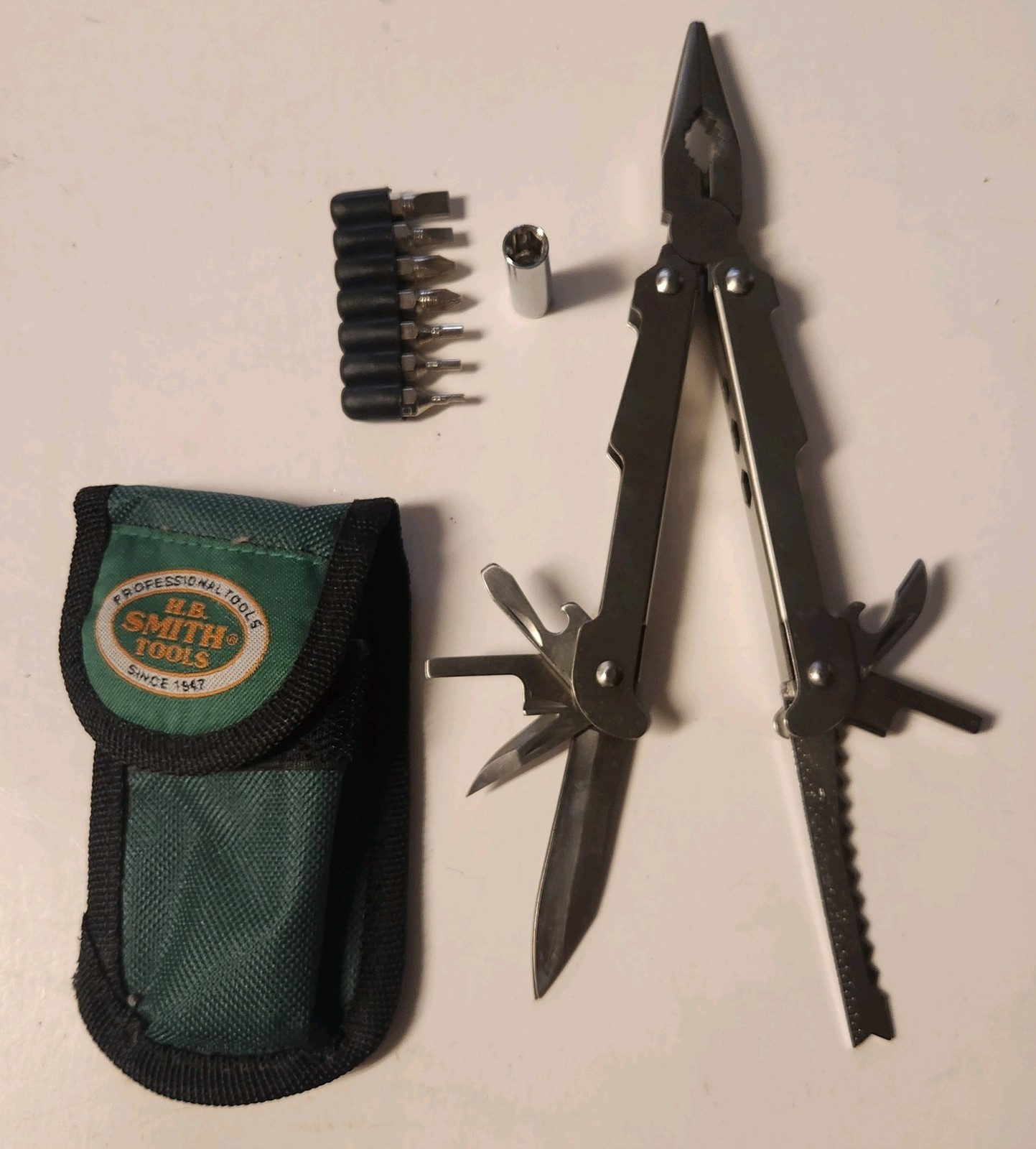 HB SMITH MULTI FUNCTION PERSONAL TOOL WITH CASE