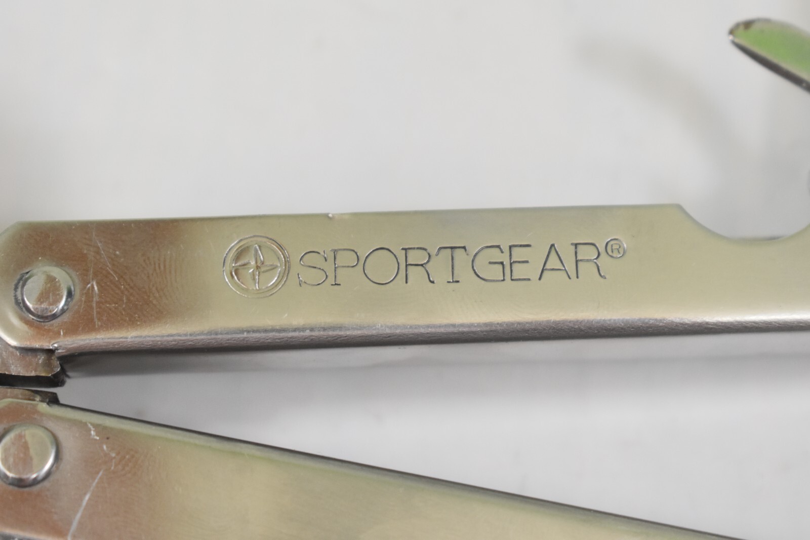 SPORT GEAR COMPACT SPORT MULTI PLIER 400 Stainless Steel Tool With Case