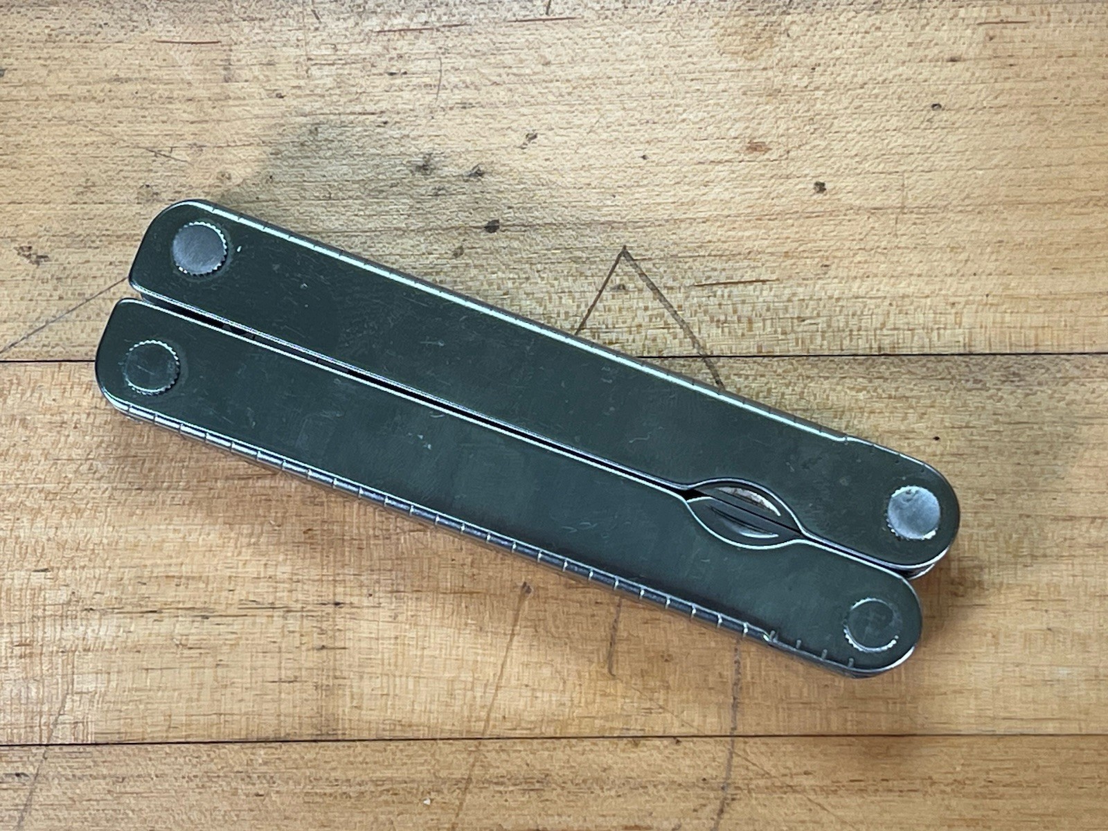 Early Leatherman Multi-Tool US REG TM 1325473 Good Condition – No Date Stamp