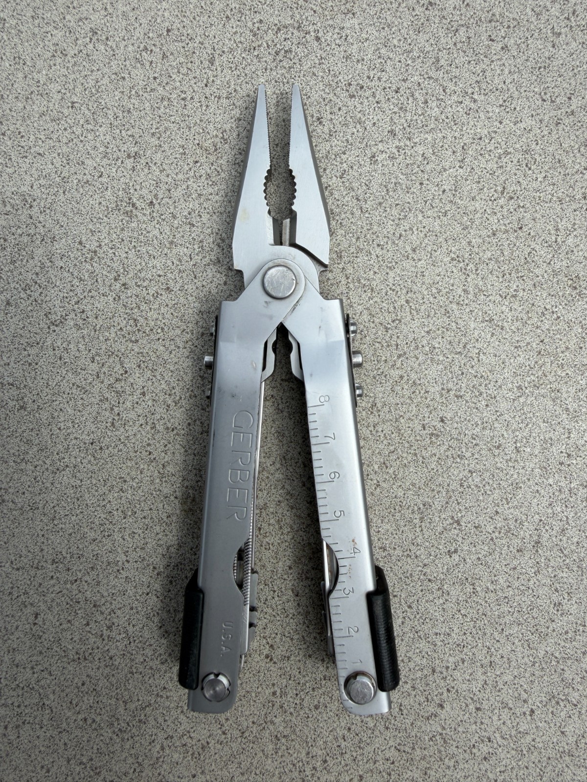 Gerber MP600 Multi Tool – 14 tools, One-hand-open jaws, US Made, Used, No Sheath
