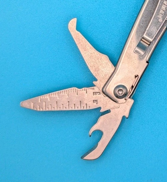 Leatherman Rev 3.8″ Multi-Tool, Stainless!