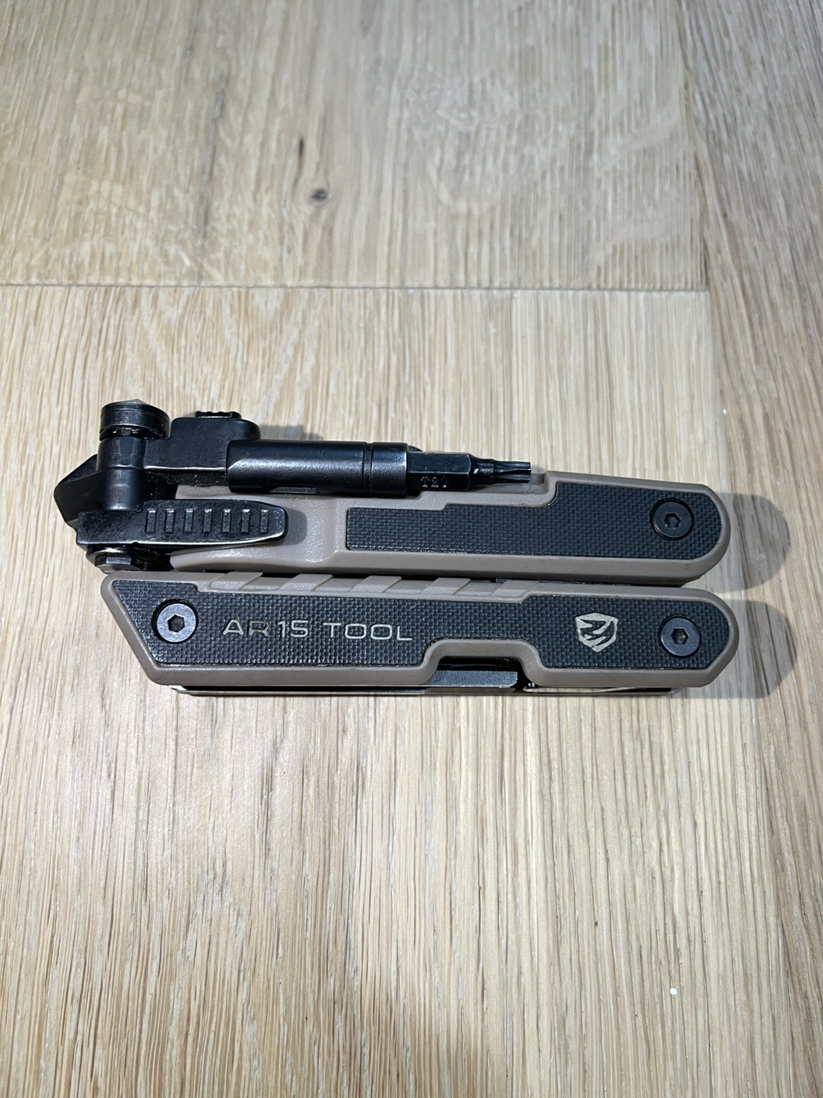 Real Avid Multi-Tool AR15 Hunting Rifle Tool Pliers Knife One attachment missing