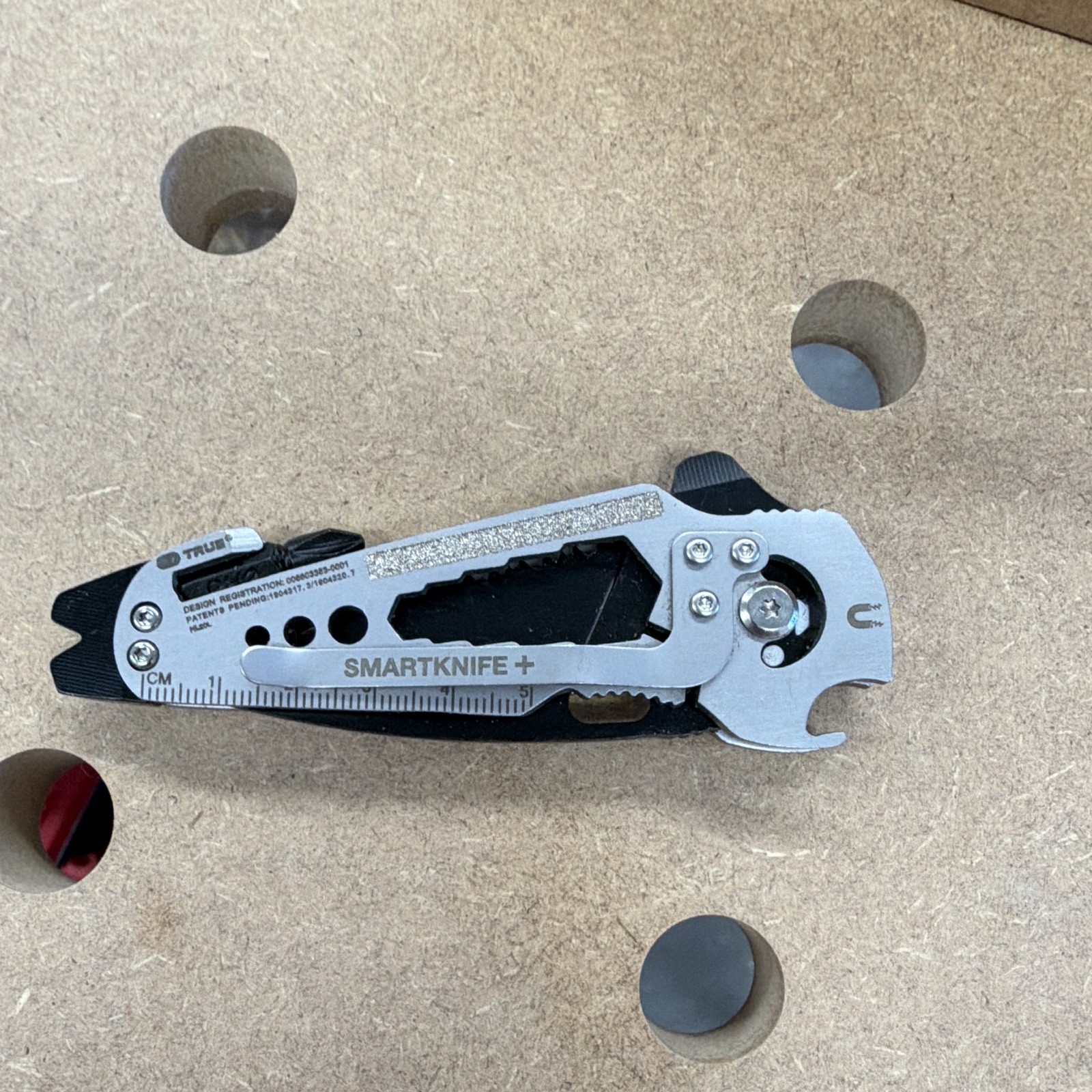 Thule Smartknife+ 8-in-1 Stainless Steel Multi-Tool 2.5in Blade Silver/Black