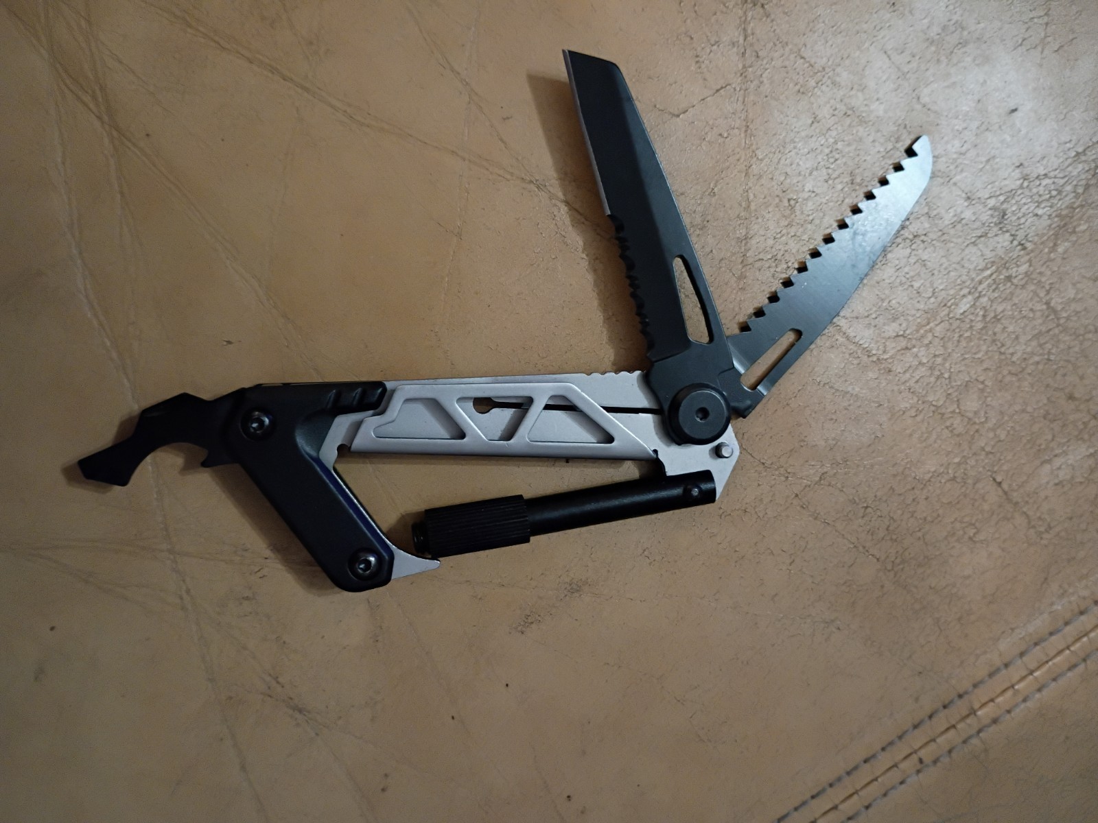 Carabineer Clip Multi Tool/Knife
