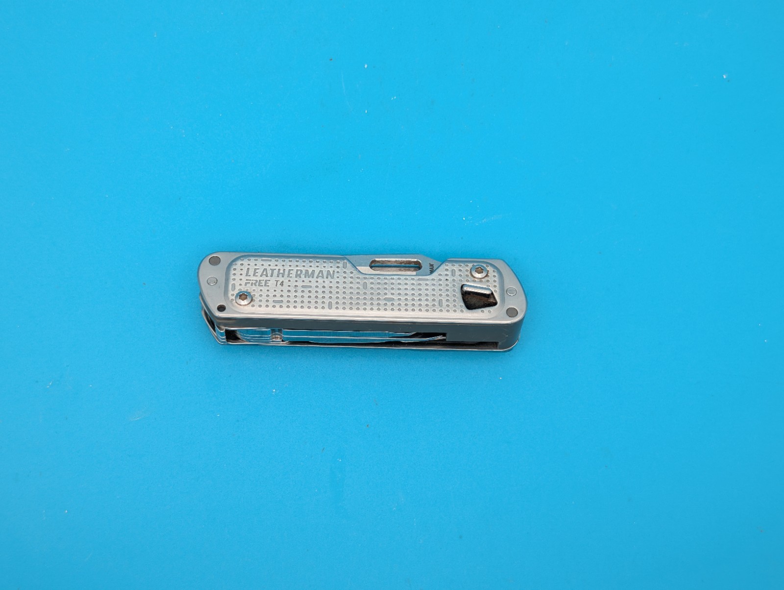 Leatherman FREE T4 Pocket Knife Multi-tool! Stainless! RETIRED!