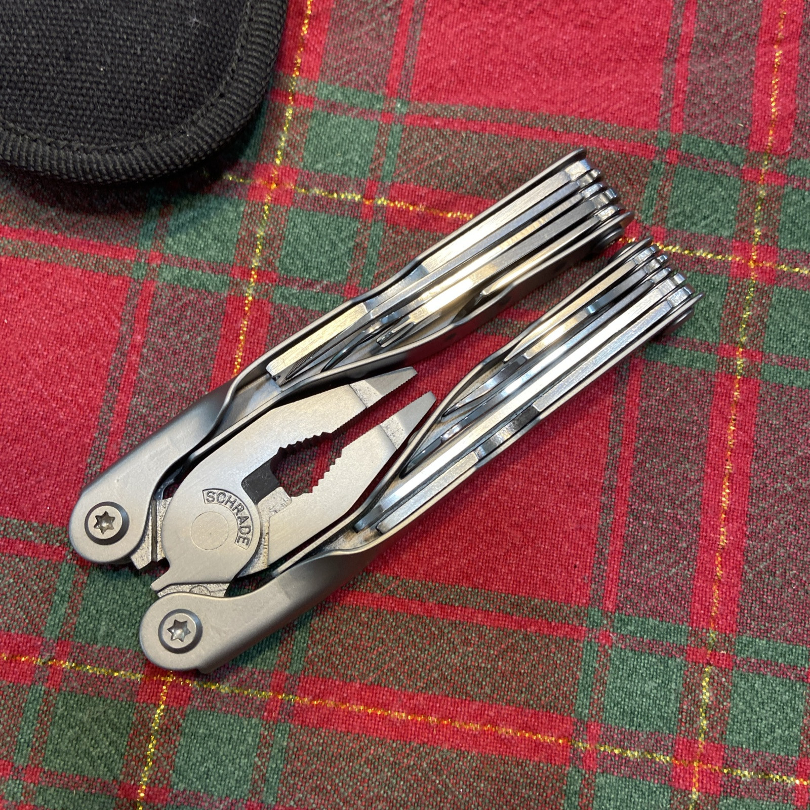 Schrade Tough Tool USA Multi-tool w/SHEATH