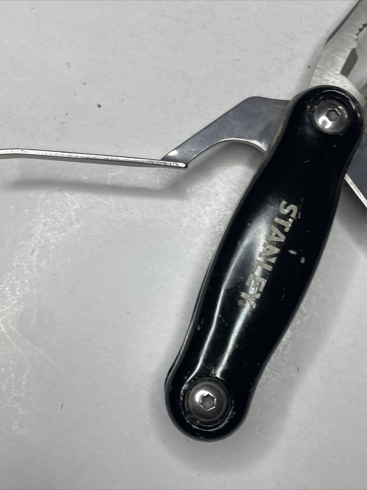 Stanley Multi Tool 7 in 1 Combination Pliers /Black