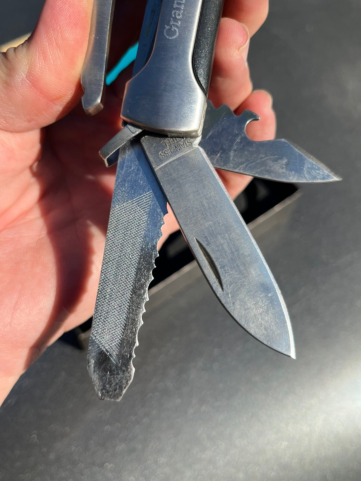 Gentlemen’s Hardware Hit the Nail on The Head Multi-tool No. 51