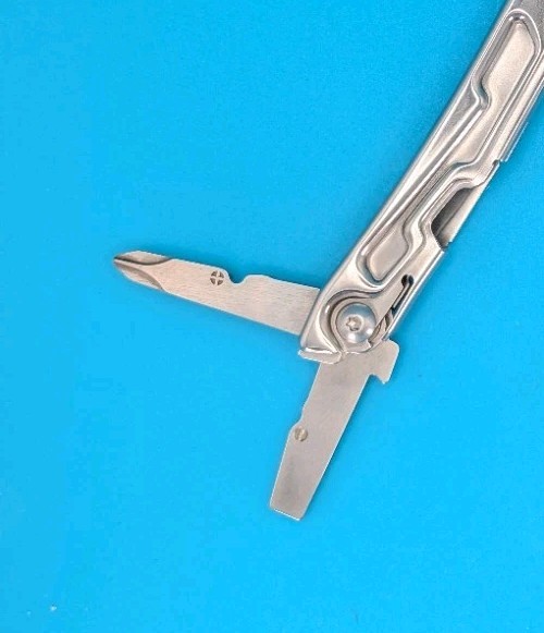 Leatherman Bolster 13 Tool Stainless Steel Multi-Tool! WITH SHEATH! NICE!