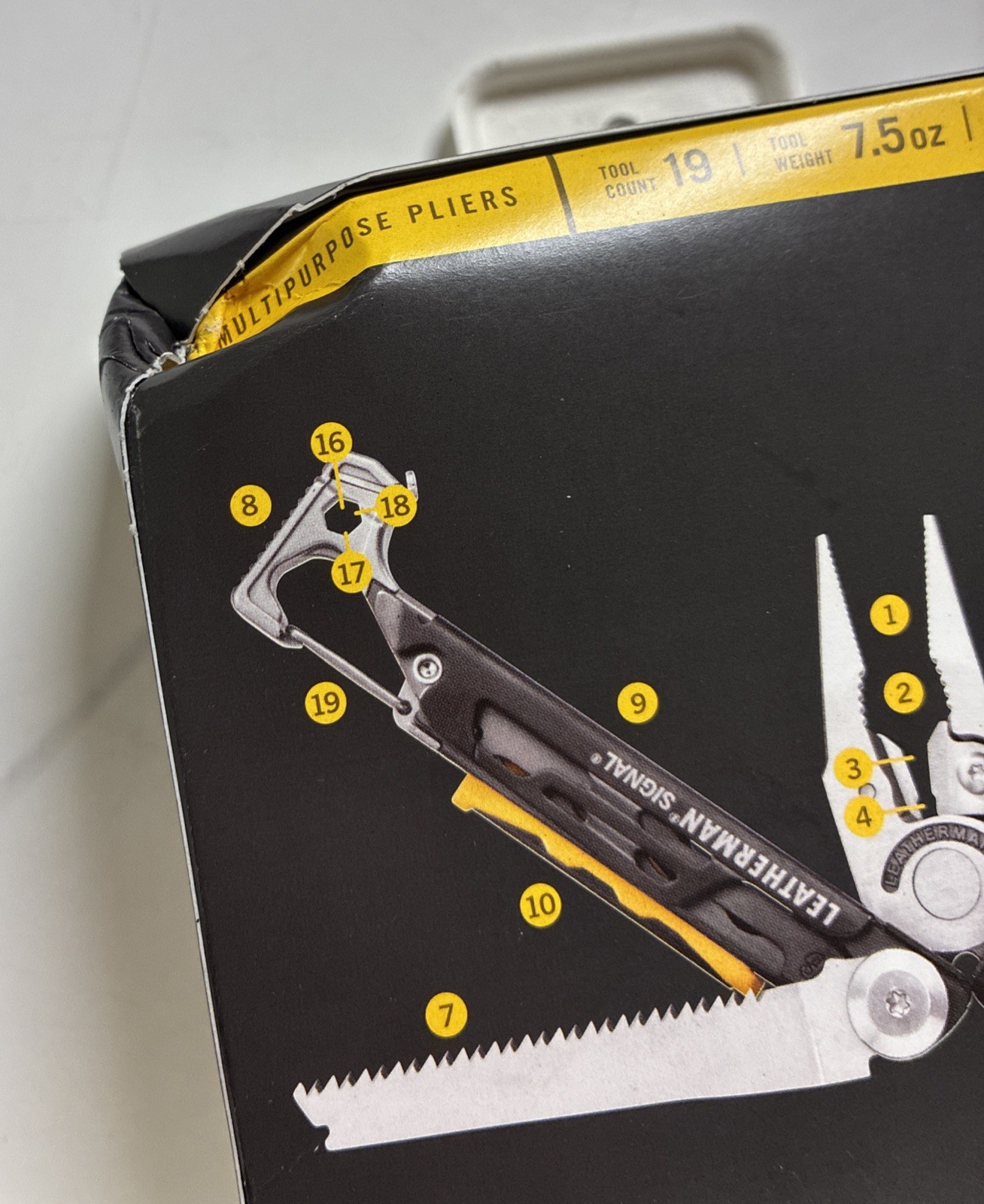 LEATHERMAN Signal 19 in 1 Multi-tool for Outdoors Camping Hiking Fishing DMG Box