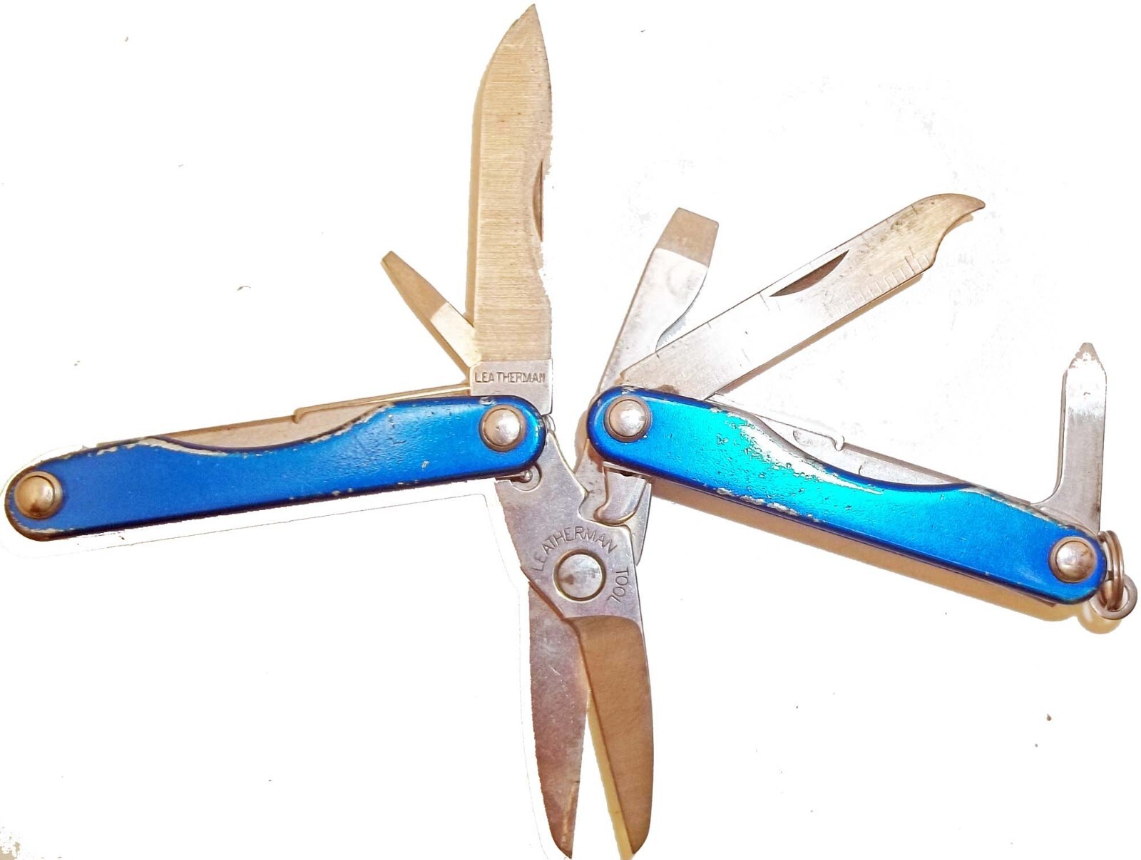 LEATHERMAN SQUIRT S4 STAINLESS MULTITOOL BLUE 2 1/4″
