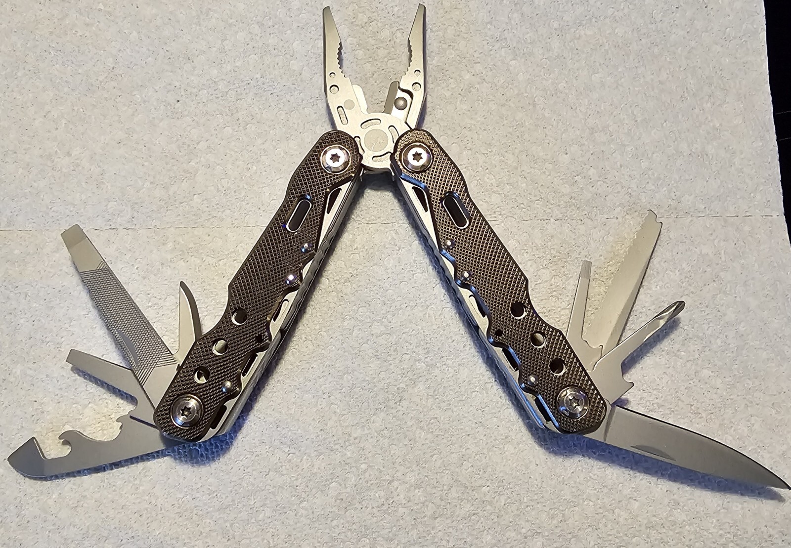 Pro Series Multi-Tool Great Christmas Gift!