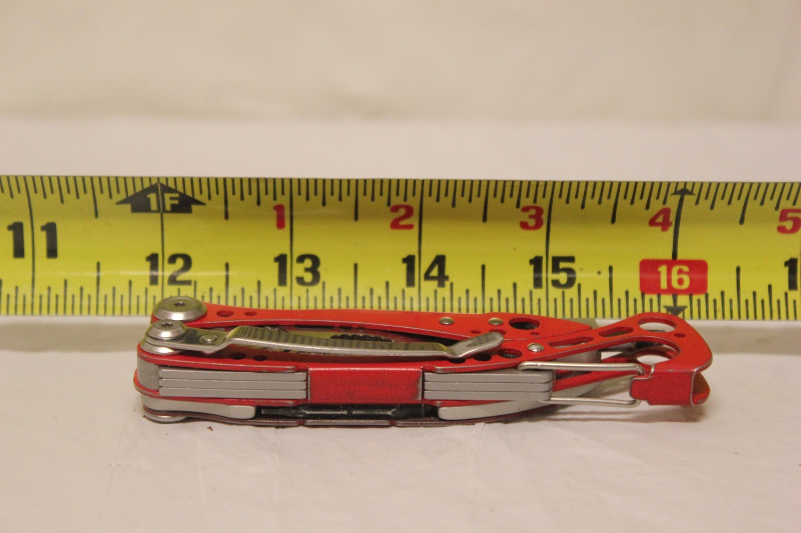Leatherman Skeletool RX Multi-Tool Knife Pliers Combo Blade Driver Bits RED J42