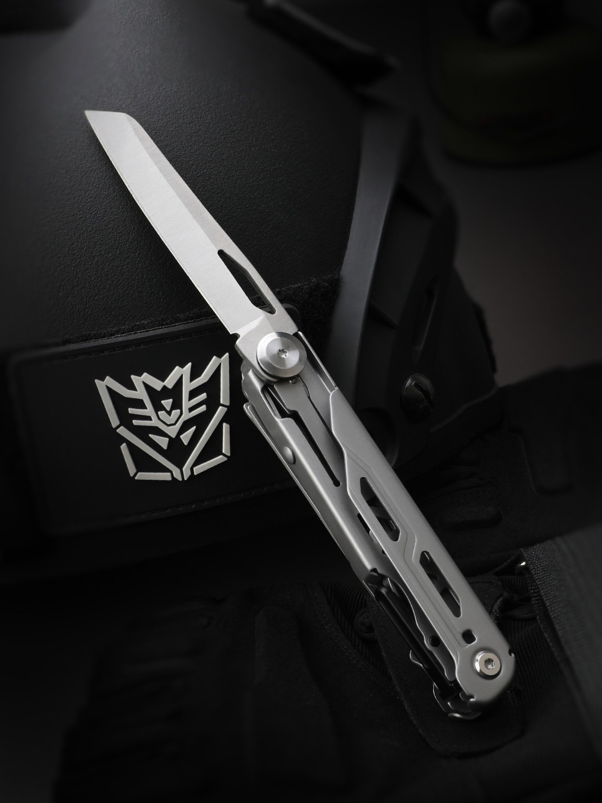 Folding EDC Multitool Pocket Utility Tool Knife Saw Scissors Outdoor Camping