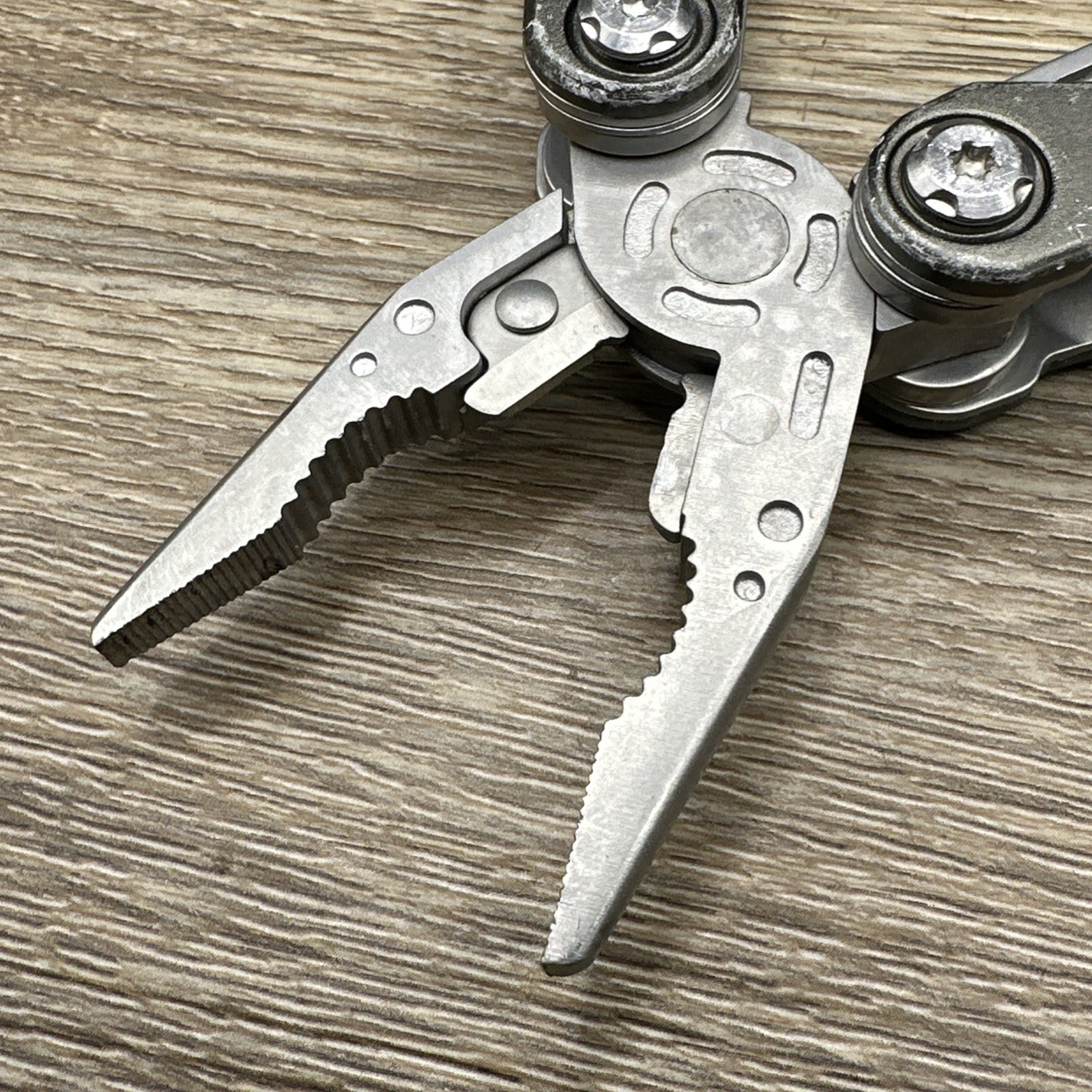 Camping & Hiking Hoffman Richter HR-100 13-In-1 Multitool Trekking Backpacking