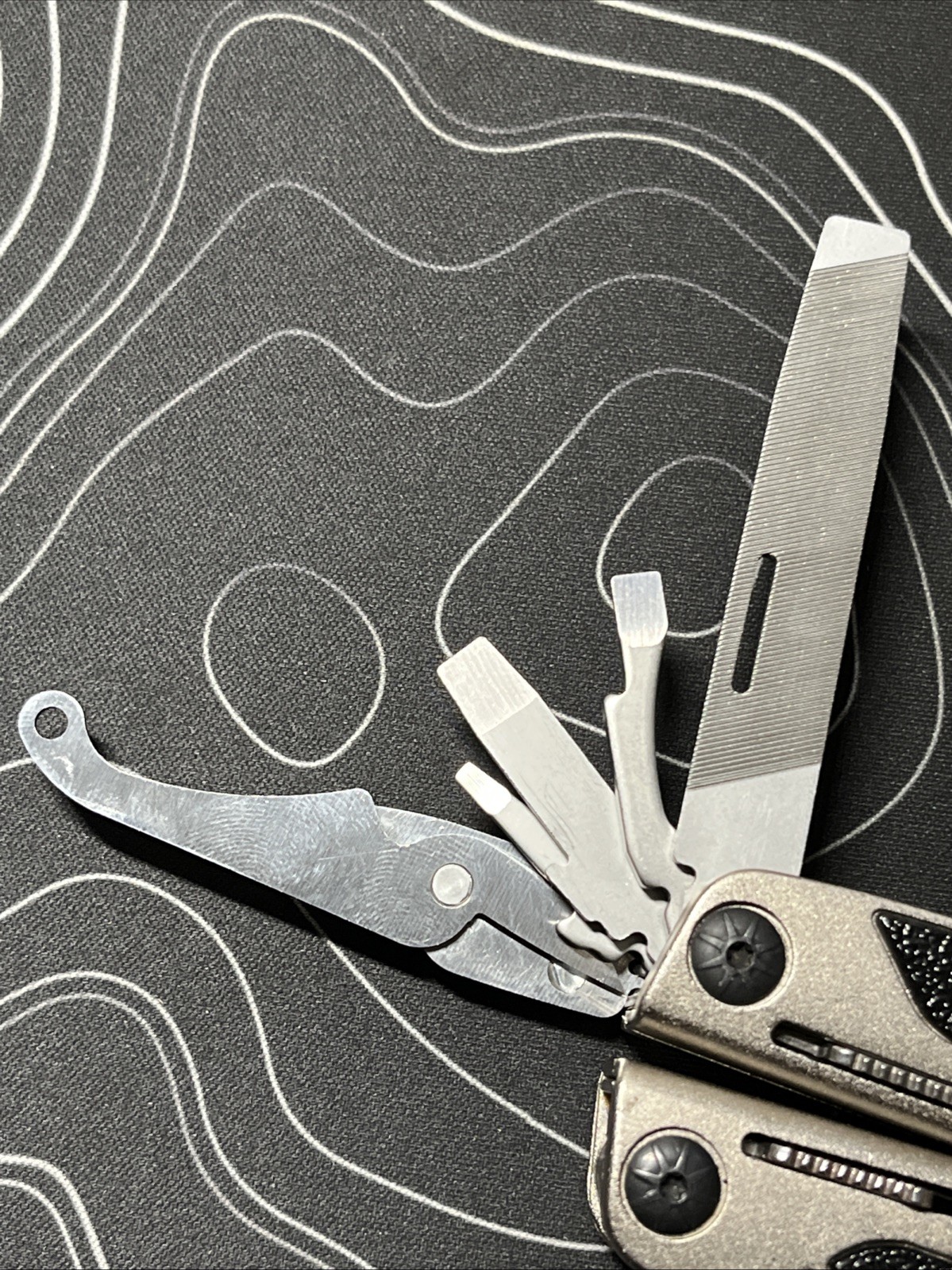 Gerber MP800 Legend Multi Tool RemGrit Saw & Fiskers Scissors – Gerber USA