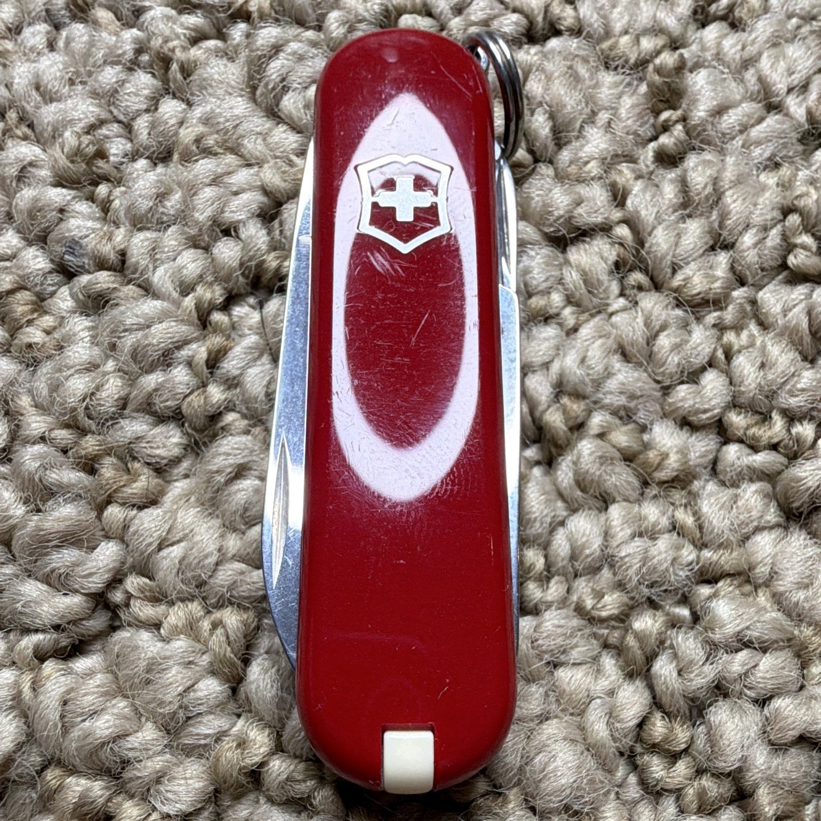 Victorinox Classic SD Red Swiss Army Multi-Tool 5 Tools Scissors Knife Nail File