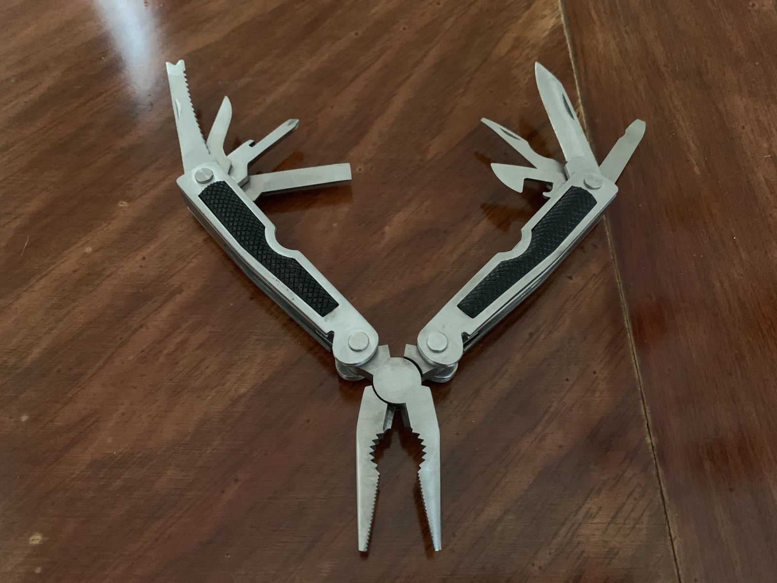 9-in-1 Stainless Steel Multi-Tool Pliers with Knife Screwdrivers Ruler